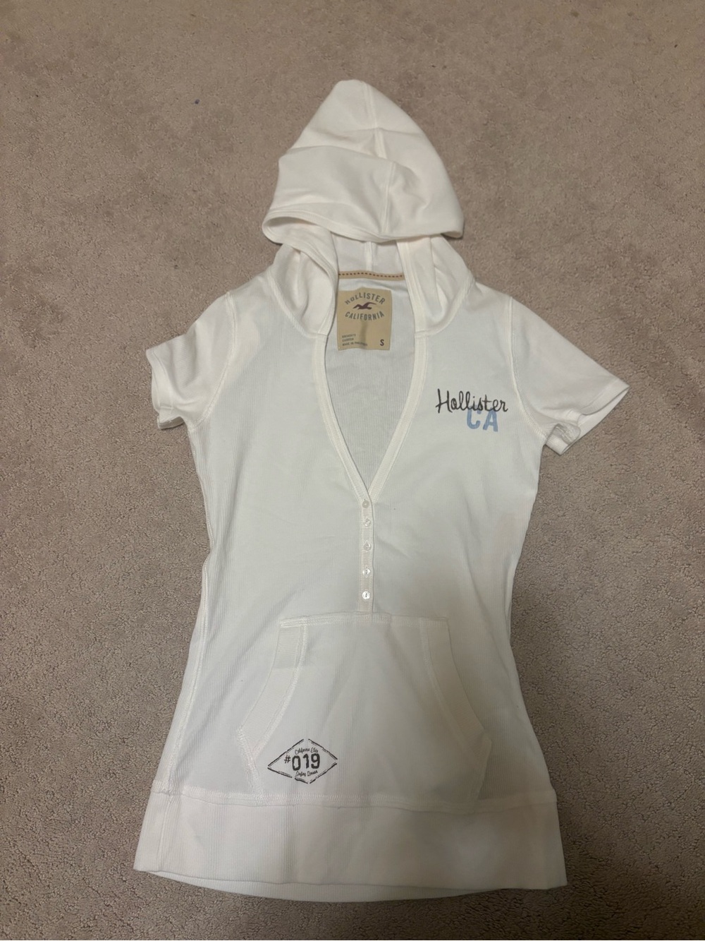 Hollister White Short-Sleeve Hooded Henley with Front Pocket